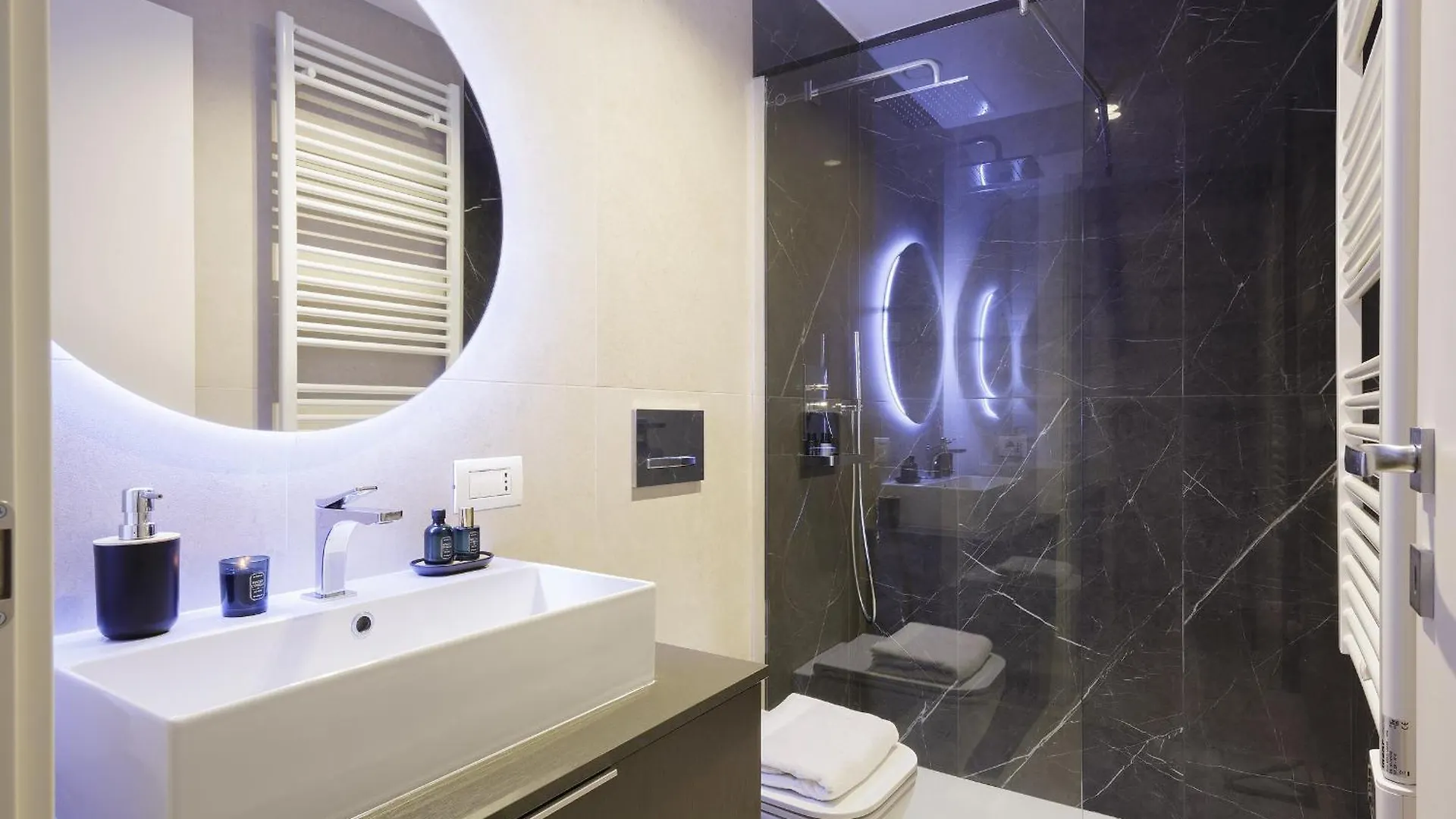 Compagnoni12 Luxury Penthouse With Private Jacuzzi And Spa Mediolan
