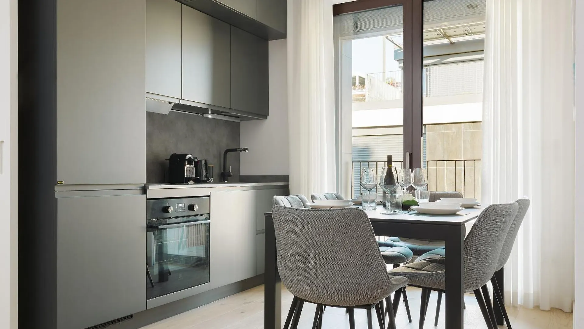 Apartament Compagnoni12 Luxury Penthouse With Private Jacuzzi And Spa Mediolan