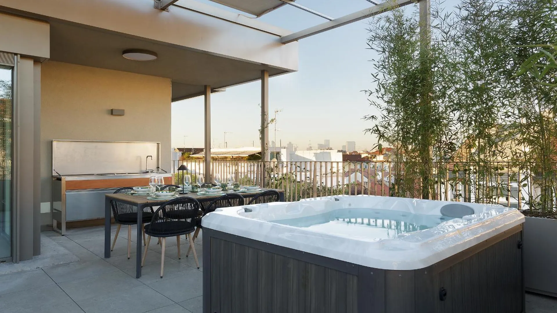 Compagnoni12 Luxury Penthouse With Private Jacuzzi And Spa Mediolan Apartament