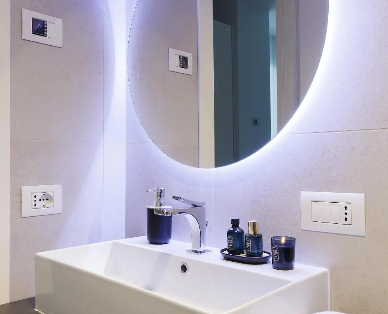 Compagnoni12 Luxury Penthouse With Private Jacuzzi And Spa Mediolan 0*,